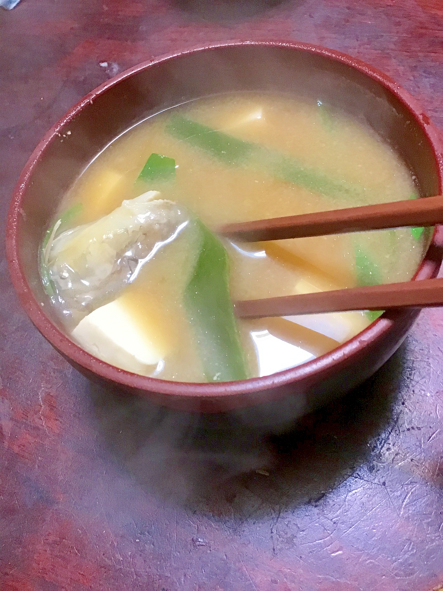 げんげと下仁田葱と豆腐の味噌汁。