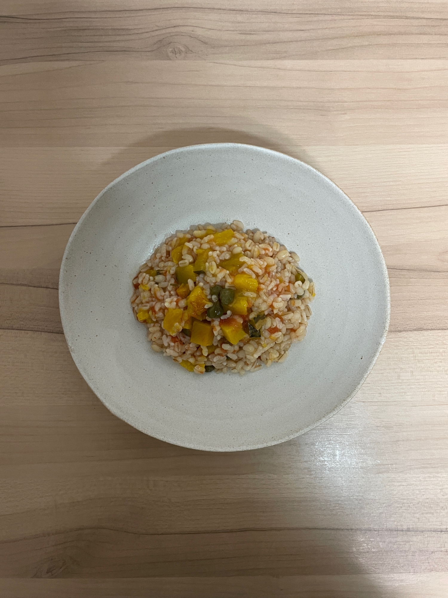 南瓜とトマトのモルトケッパーもち麦ご飯
