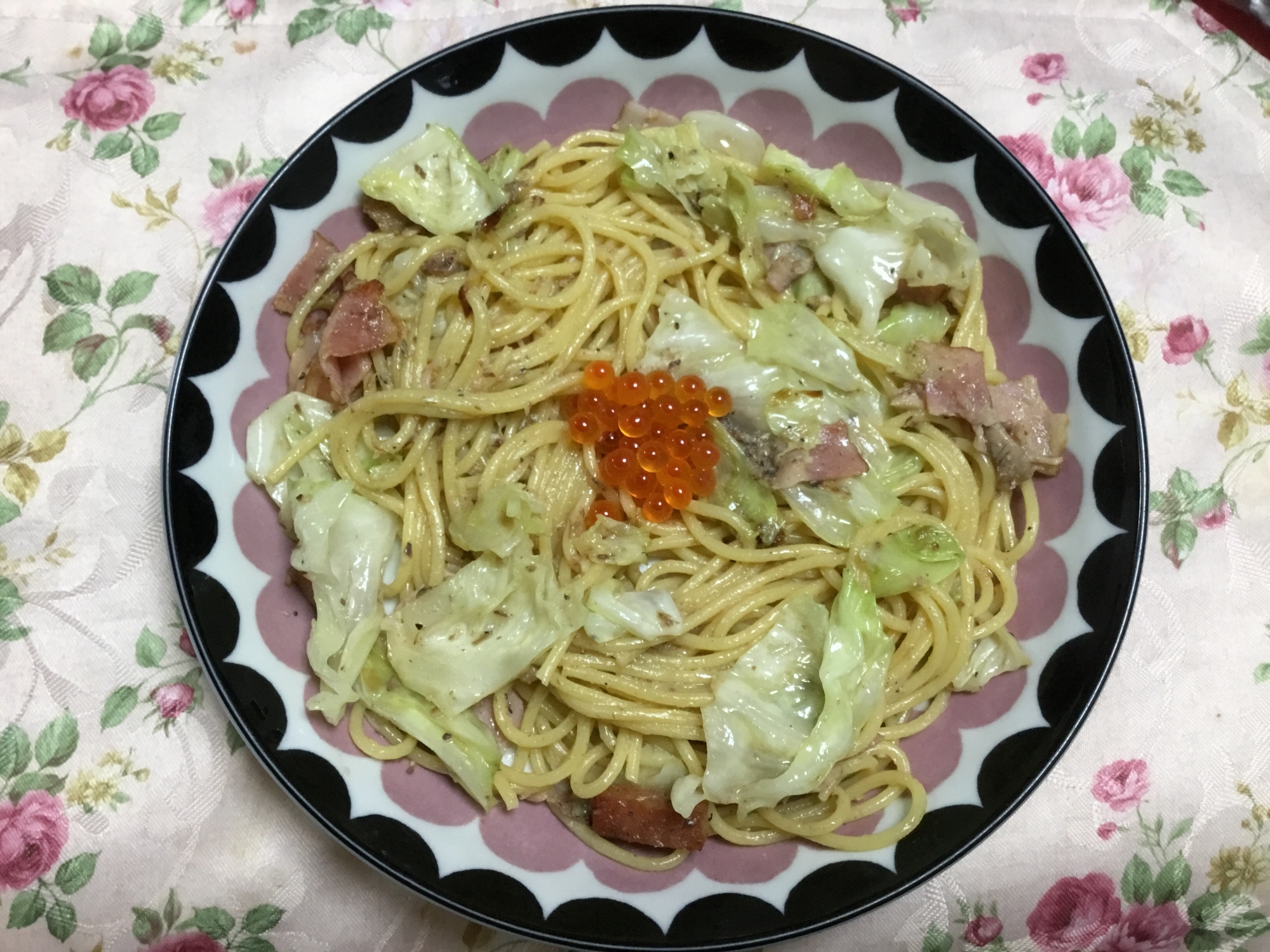 キャベツとイワシのオイルサーディンのパスタ