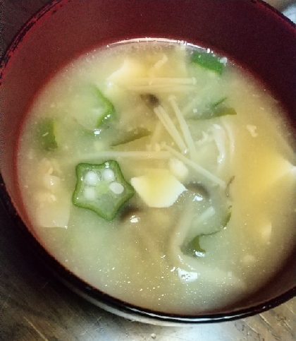 オクラ味噌スープ