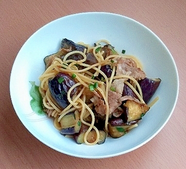 豚肉と茄子のしょうゆにんにくパスタ