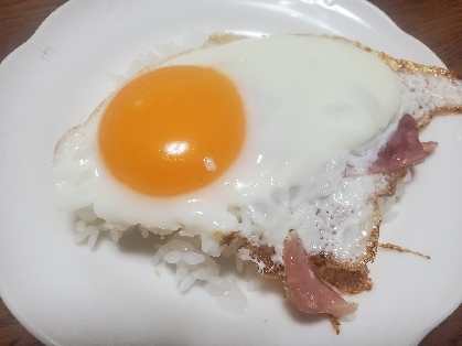 朝食に作りご飯にのせて食べました！ボリュームもあり、カリカリした食感も家族に好評でした。