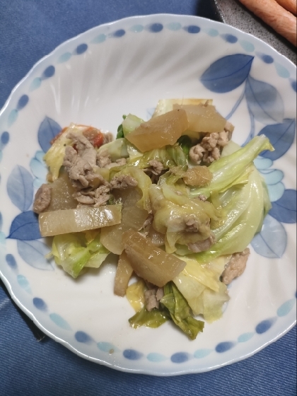 たっぷりキャベツ入り♪豚バラ大根