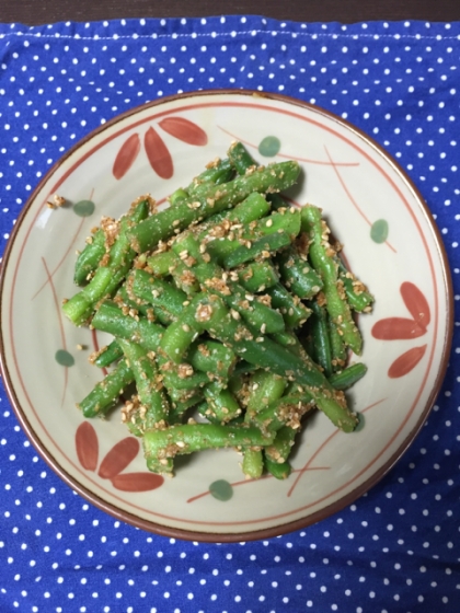 ヘルシーだったので、作りました。
味噌と胡麻が合うから美味しい☆
子供のお弁当の緑色で使います♫
子供がいるので酒は使用しませんでした。