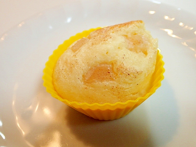 白桃のミルキーキャラメルカップケーキ