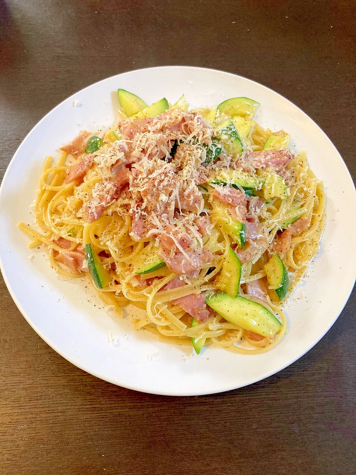 一点物【食品サンプル】ベーコンカルボナーラパスタ 実物大サイズ 新品未使用 一点物【食品サンプル】ベーコンカルボナーラパスタ 実物大