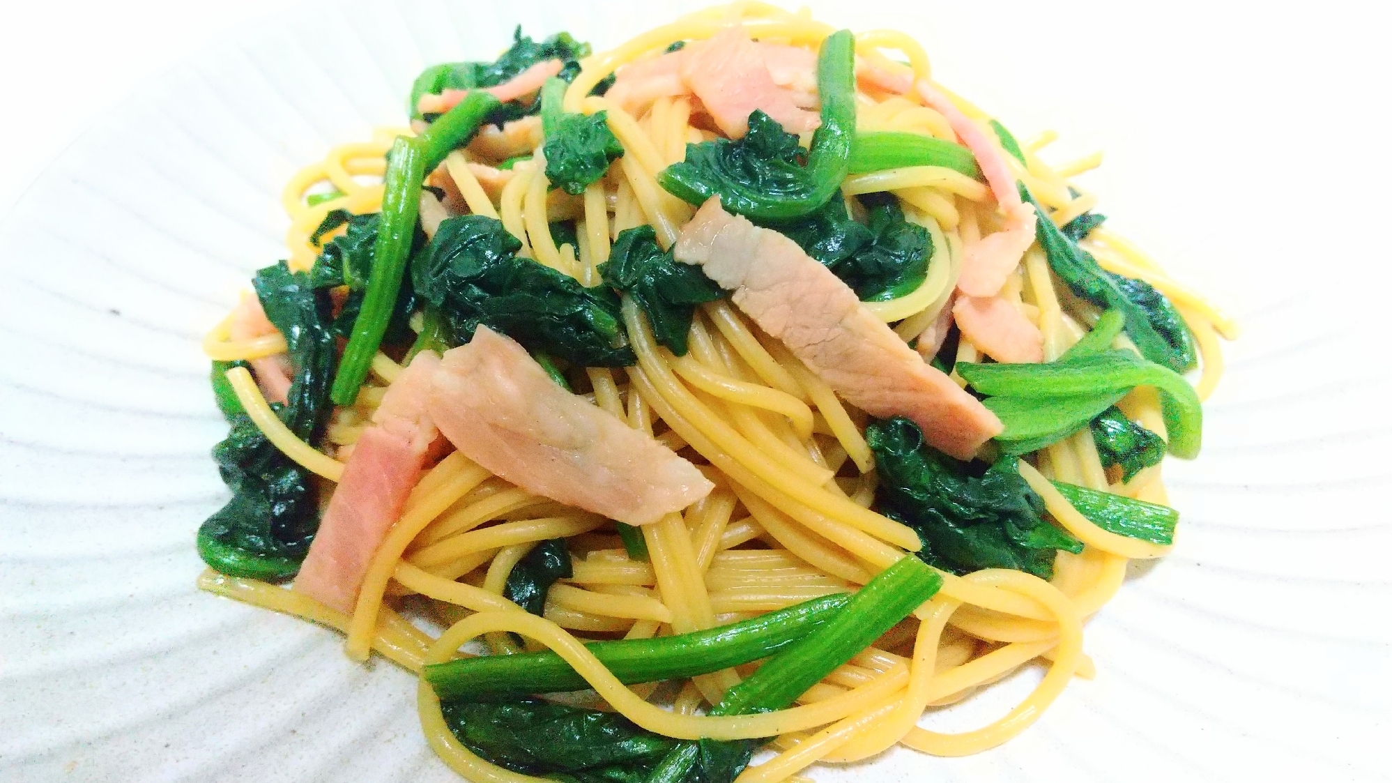 ベーコンほうれん草の和風パスタ