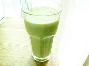 ダイエッターの朝ごはんグリーンスムージー レシピ 作り方 By Kogamama00 楽天レシピ ダイエッターの朝ごはんグリーンスムージー レシピ 作り方 By Kogamama00 楽天レシピ