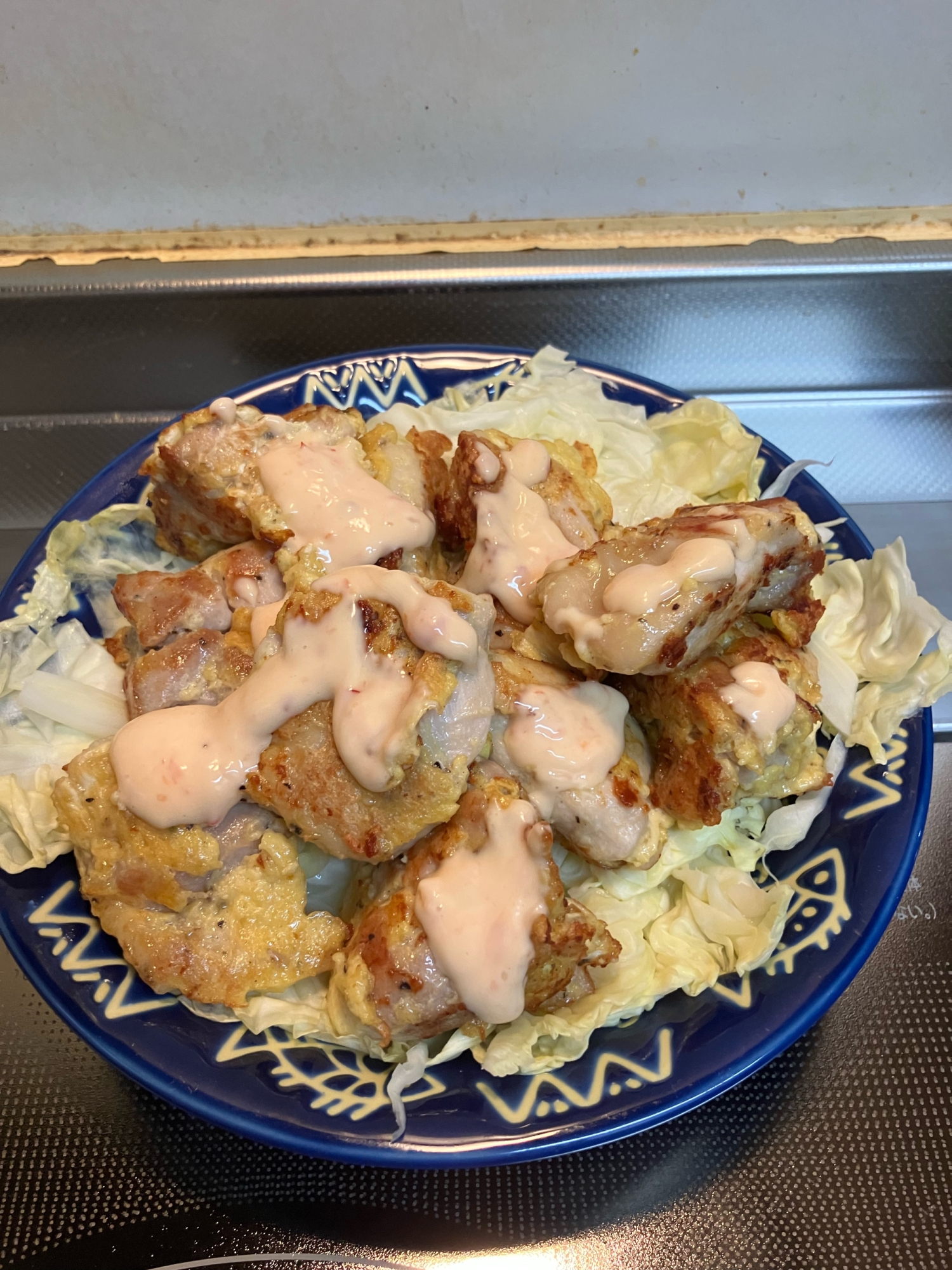 鶏肉の黄金焼き♪スイートチリマヨソース掛け^_^