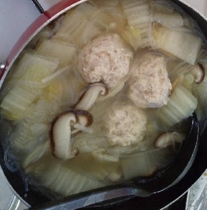 白菜たっぷり鶏団子鍋