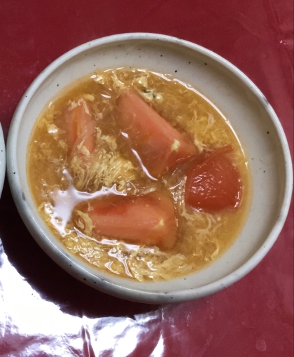トマト風味の酸辣湯（サンラータン）麺
