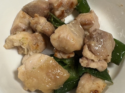 鶏もも肉とネギとピーマンの野菜炒め