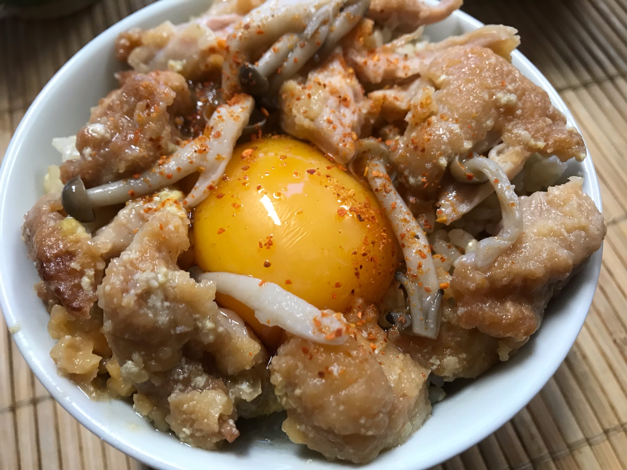 リメイク！とり唐揚げの変わり親子丼風