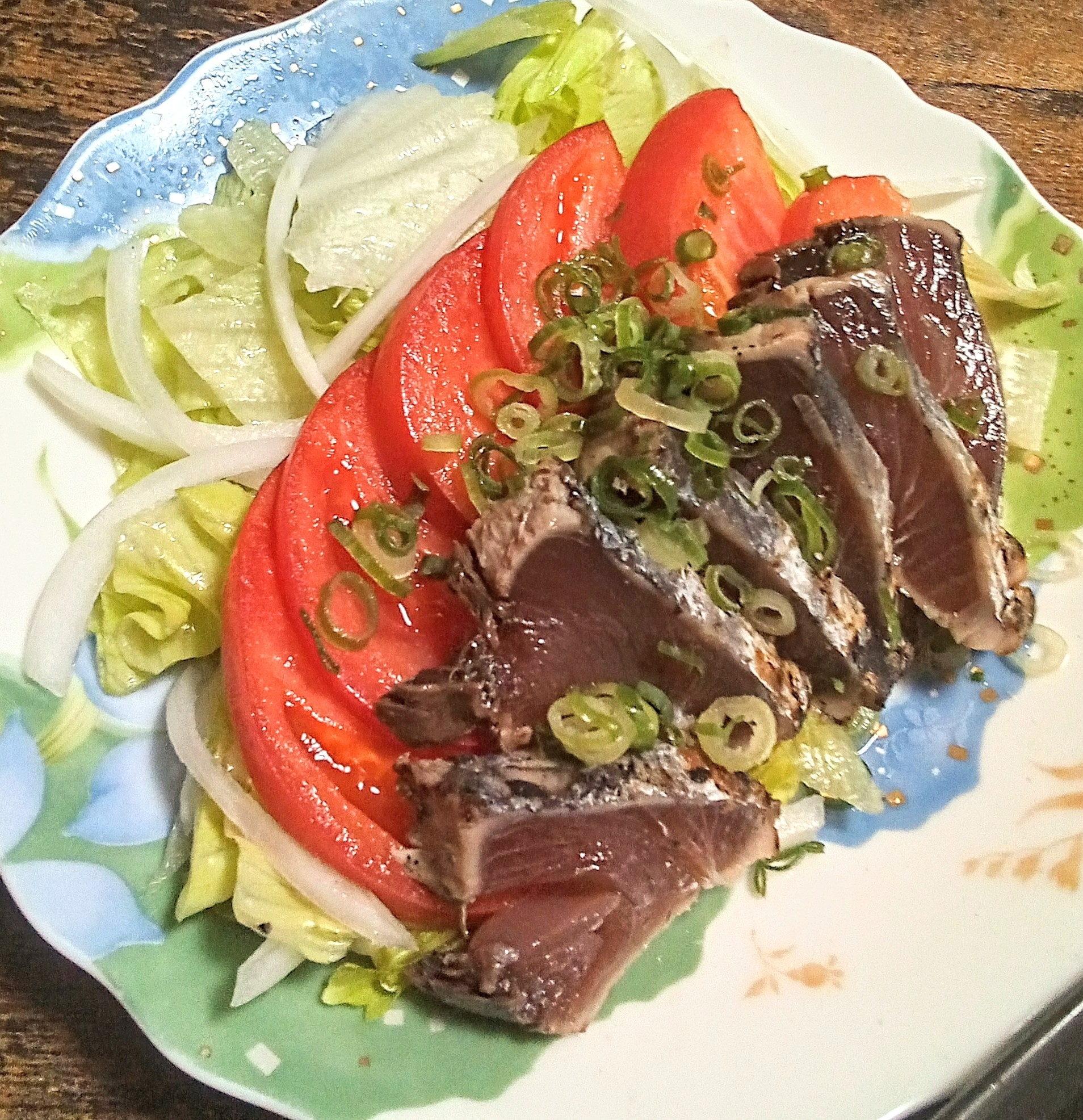 今日のサラダ！！カツオのタタキDeサラダ