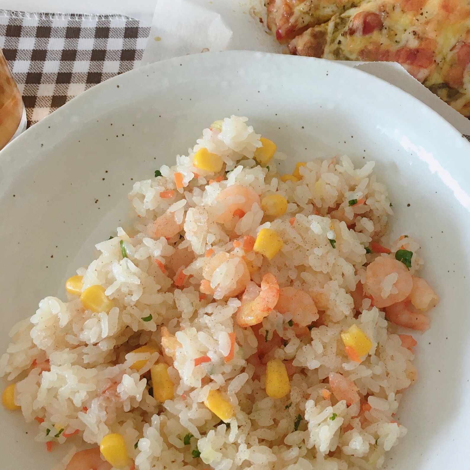 炊飯器エビピラフ