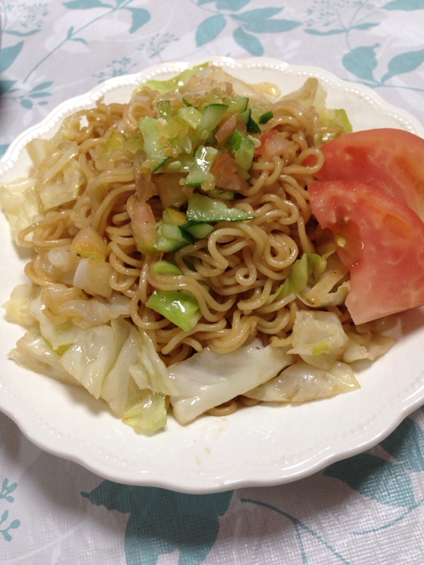 キヌアで(*^^*)夏野菜ソース焼きそば☆