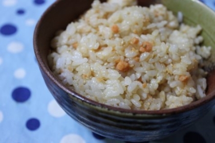 にぎってなくてごめんね↓
プチプチごまが鮭と相性バッチリ♬♫
美味しかったです♬♫