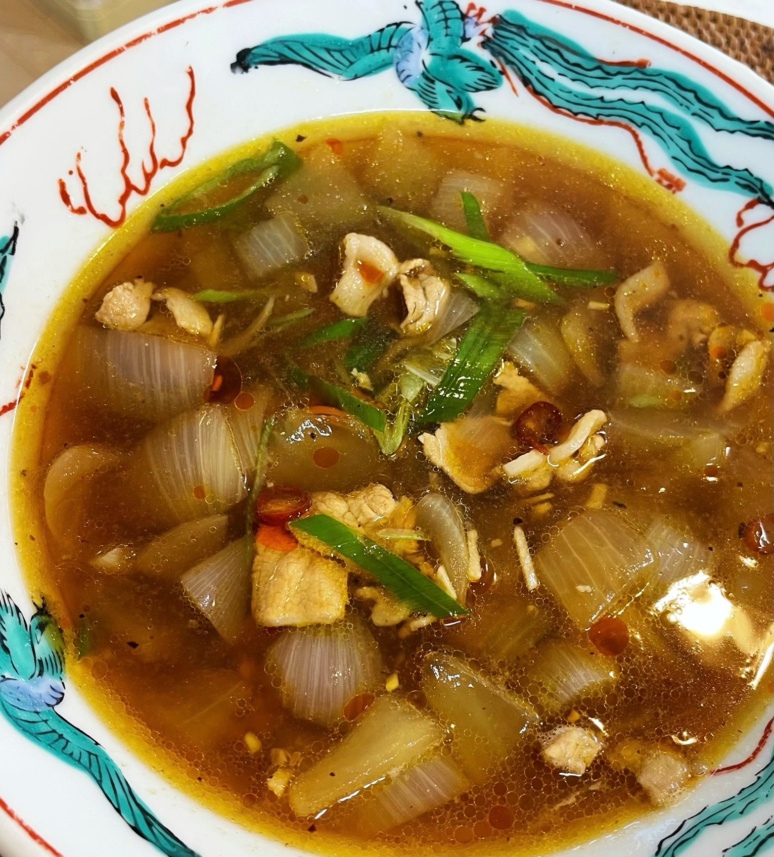 肉と玉ねぎ☆たっぷり具を食べる醤油坦々麺☆