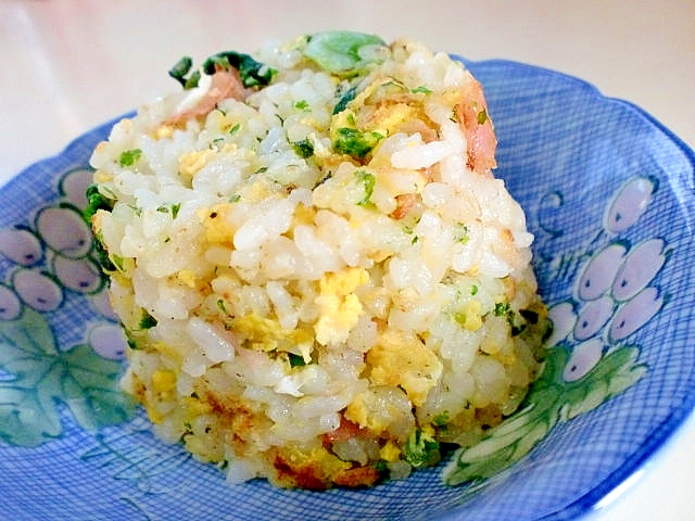 ちょっとした軽食に いい香りな青海苔炒飯 レシピ 作り方 By Suzhoutomo 楽天レシピ