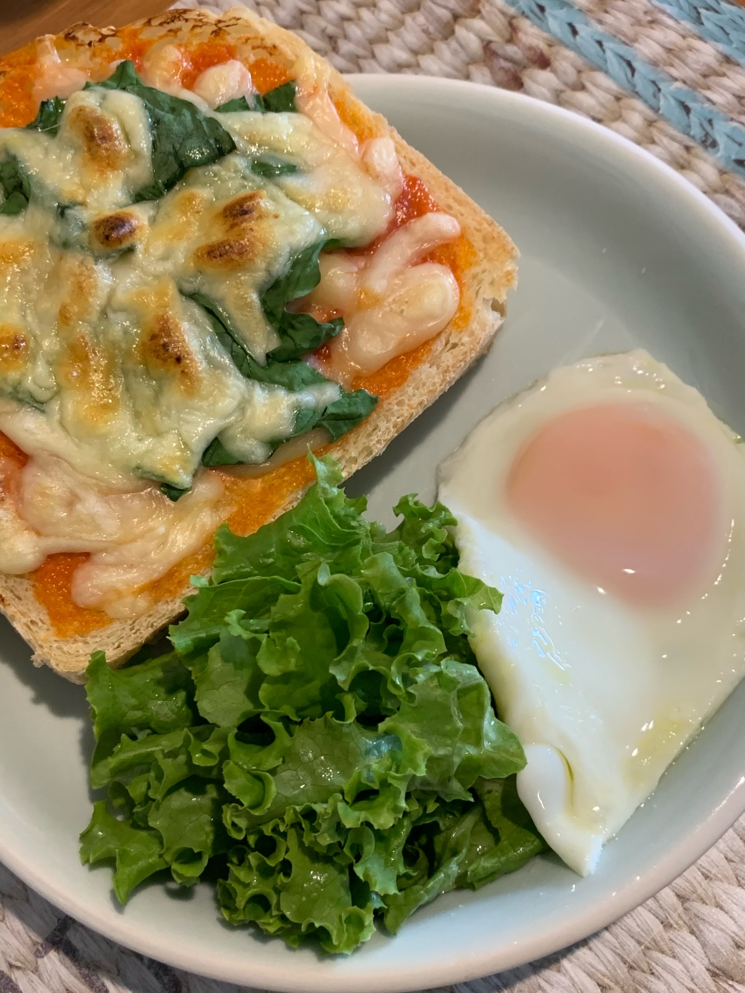 ピザ風トースト朝ごはん