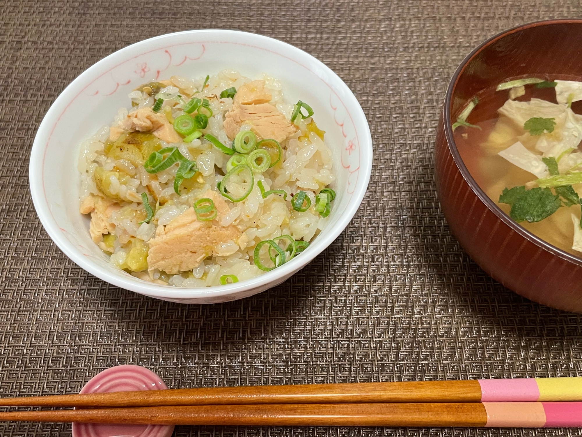 とろとろ茄子とツナの炊き込みごはん