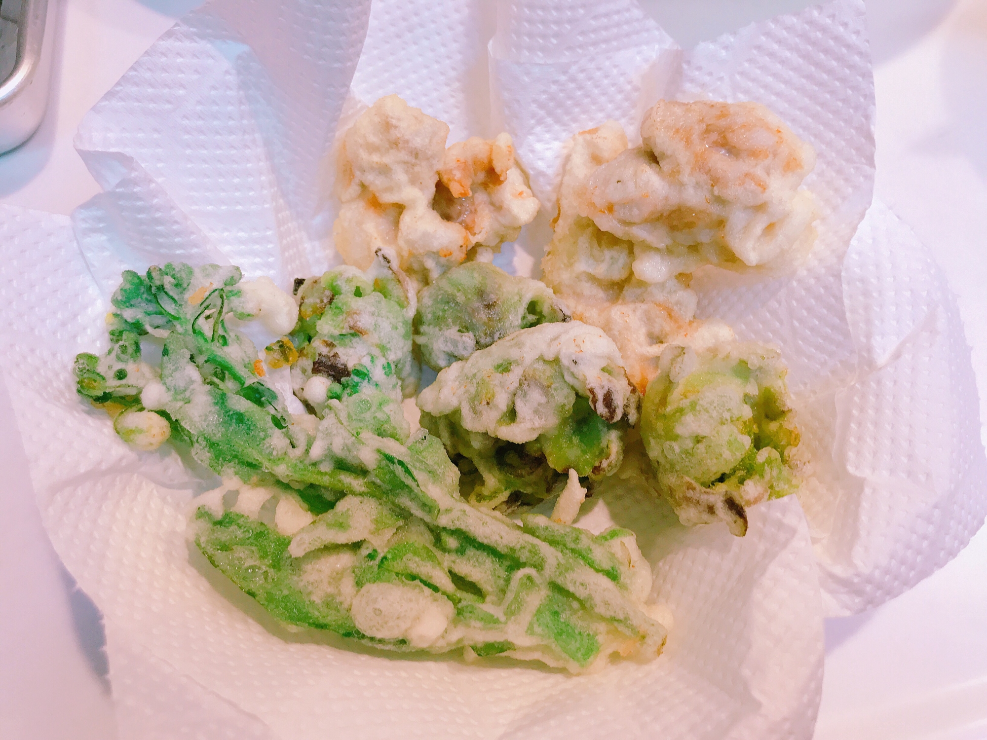 春ですね☆ふきのとうとアスパラ菜と鶏の天ぷら