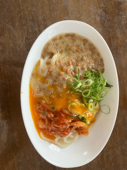 納豆消費に！キムチ納豆うどん