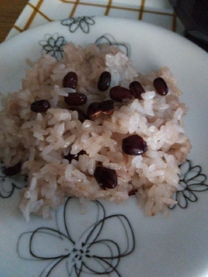 ふじっこのお豆さんで炊いた赤飯