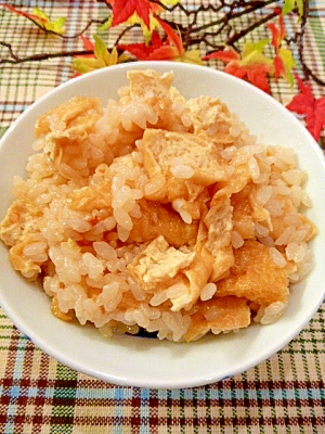 おでんの素で簡単 きつねの炊き込みご飯 レシピ 作り方 By まめもにお 楽天レシピ
