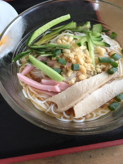 バンバンジーそうめん、サラダチキンを使って手軽に。