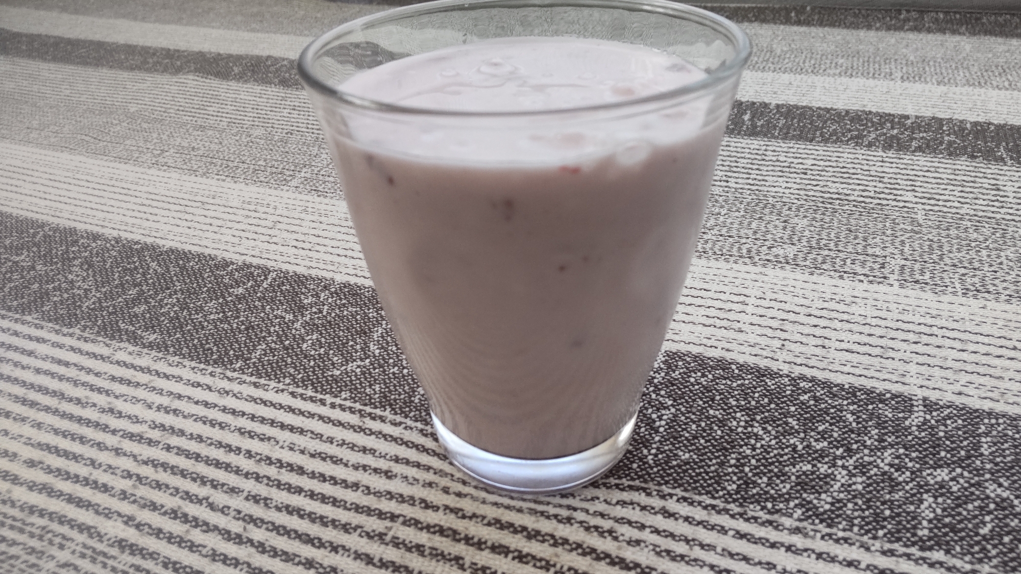 いちごヨーグルトドリンク