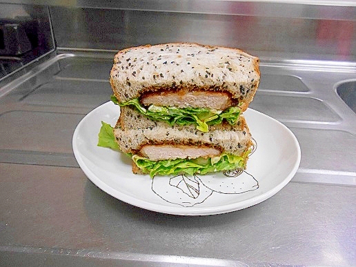 レタスたっぷり カツサンド レシピ 作り方 By Tiara M 楽天レシピ レタスたっぷり カツサンド レシピ 作り方 By Tiara M 楽天レシピ