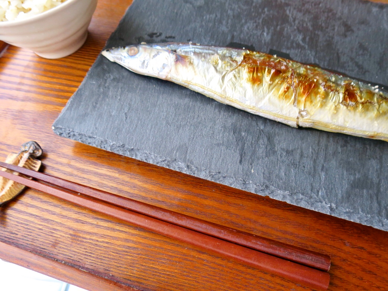 塩秋刀魚の焼き方