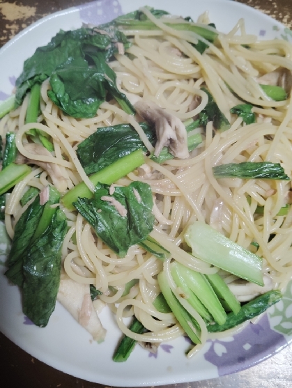 小松菜と舞茸とシーチキンの和風パスタ