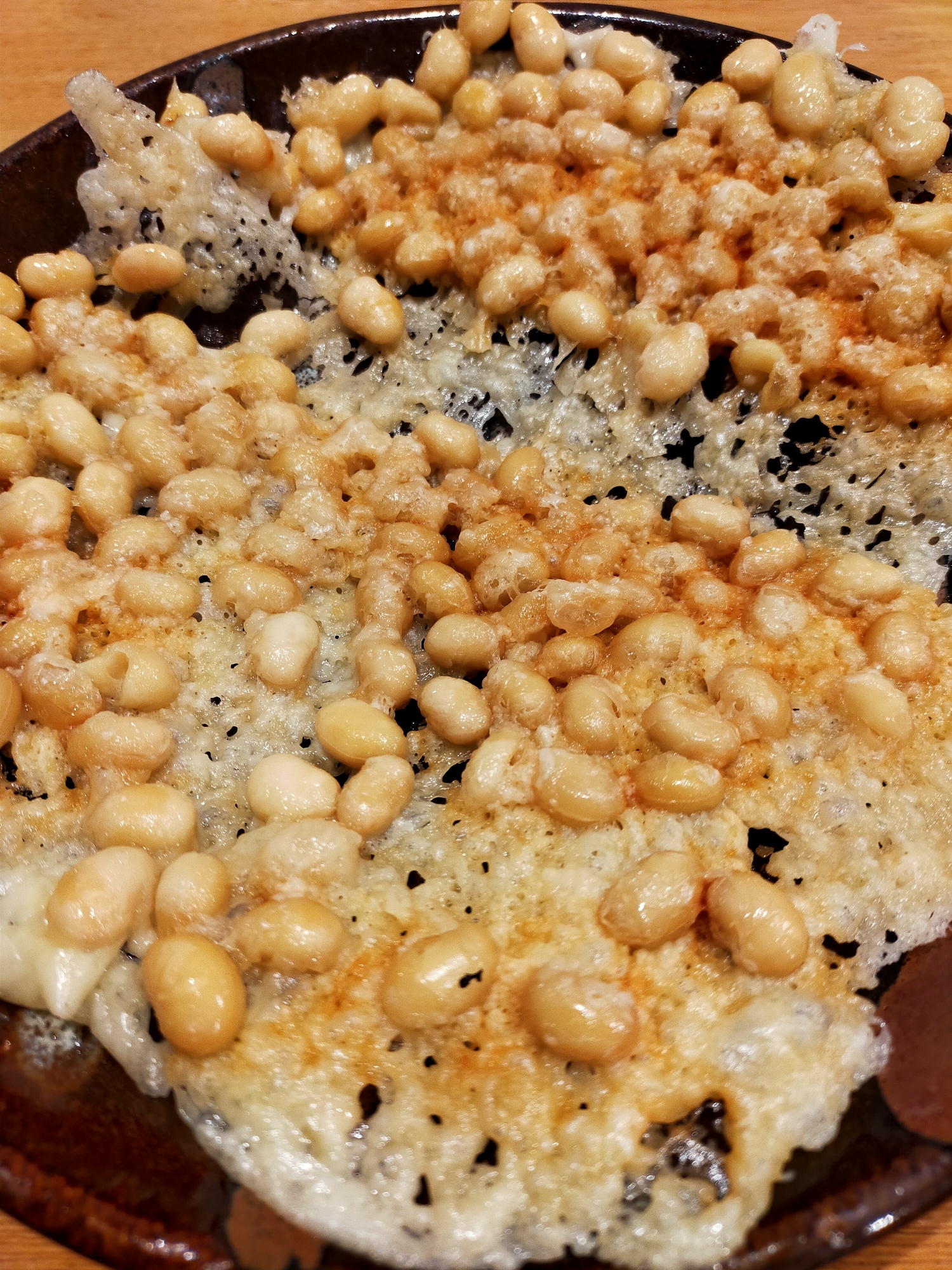 レンジで簡単!材料2つ!大豆水煮のチーズ煎餅