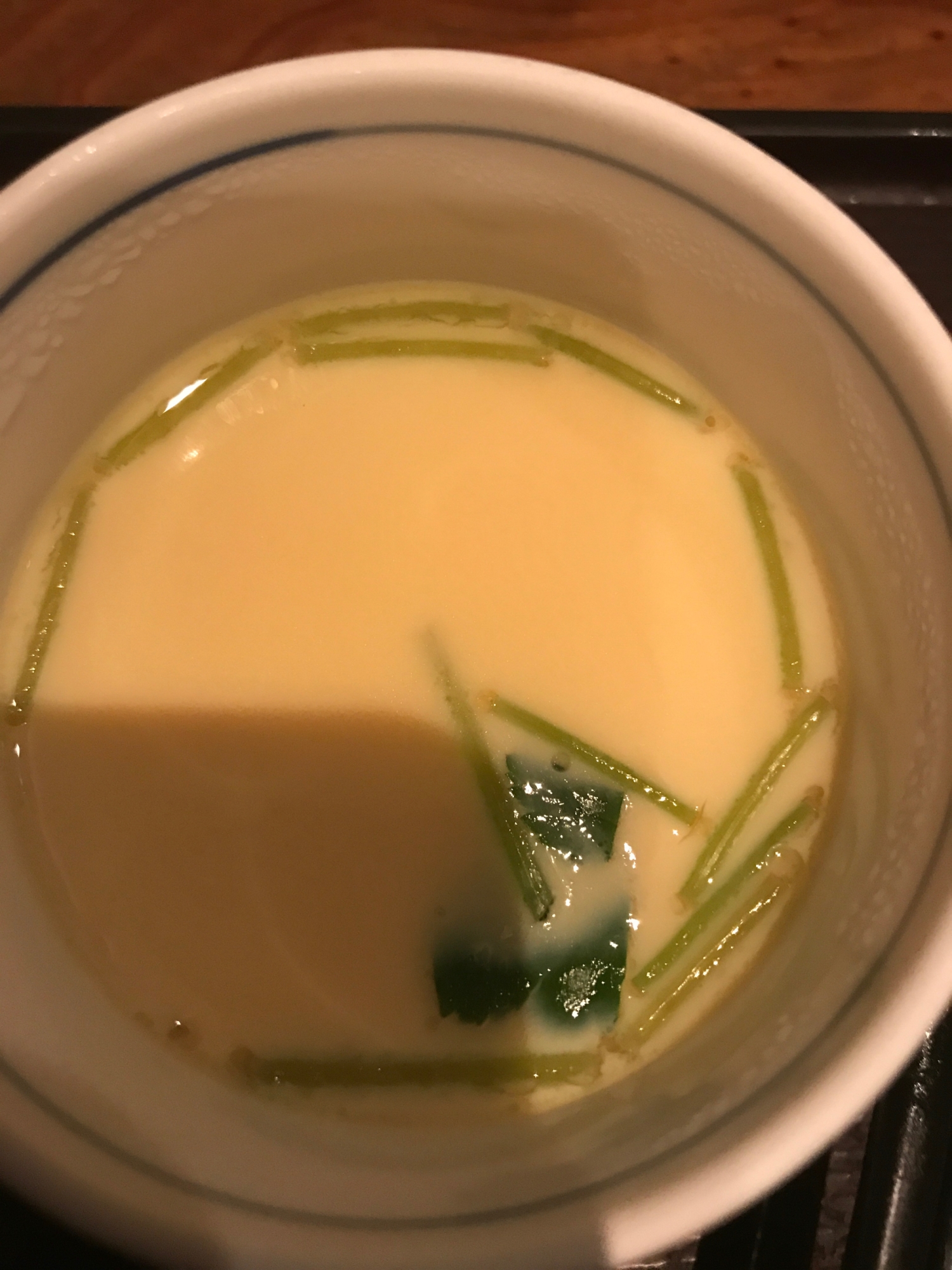 三つ葉だけの茶碗蒸し