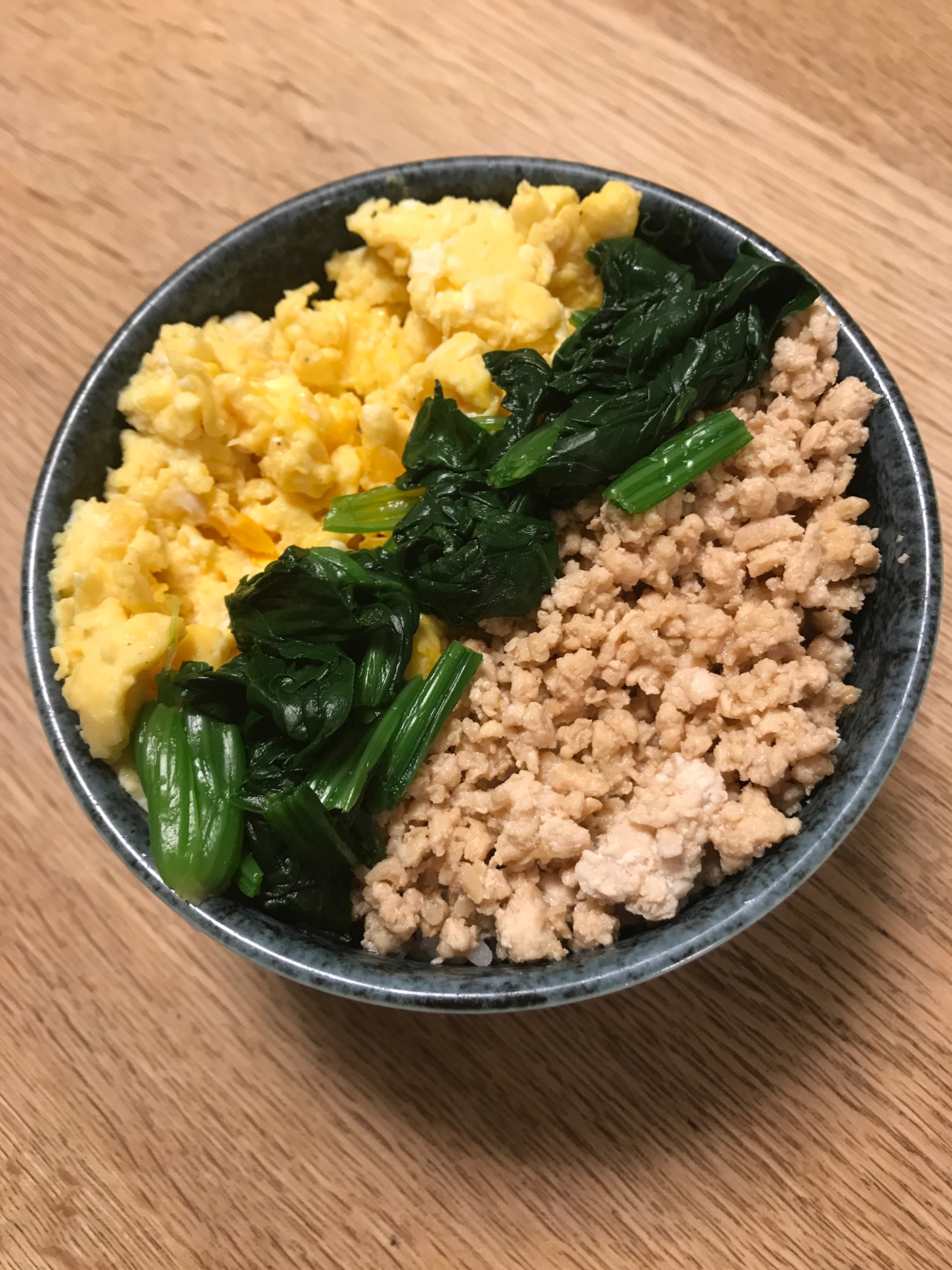 我が家の三色丼