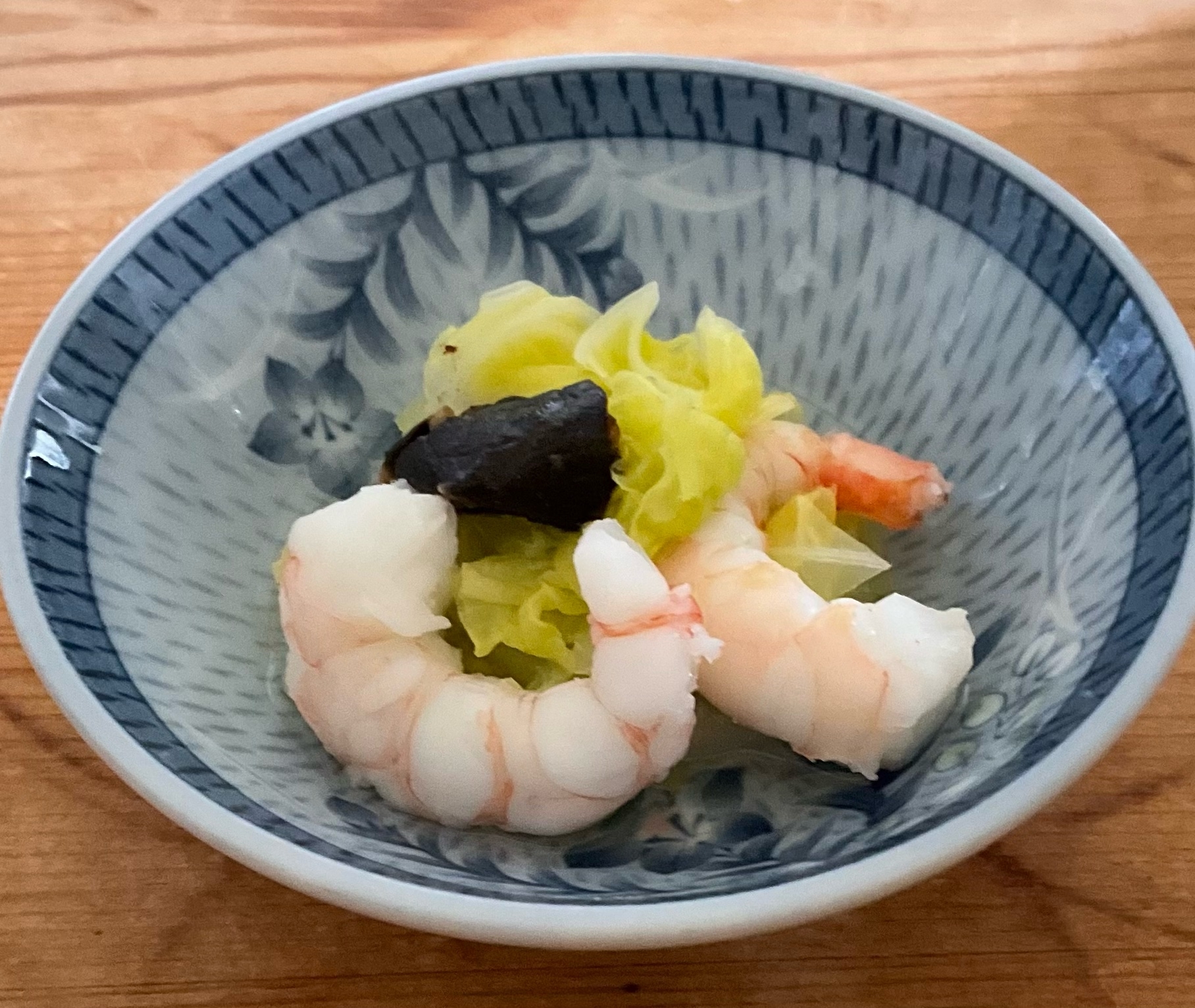 海老白菜黒にんにくの煮物