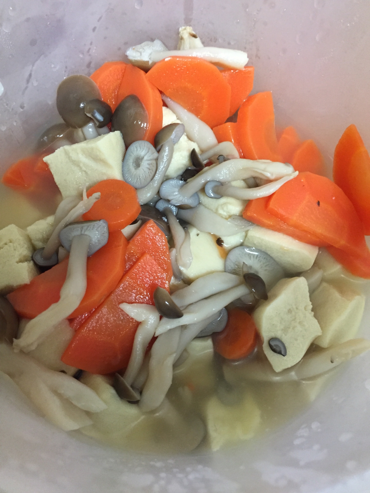 高野豆腐と野菜の煮物