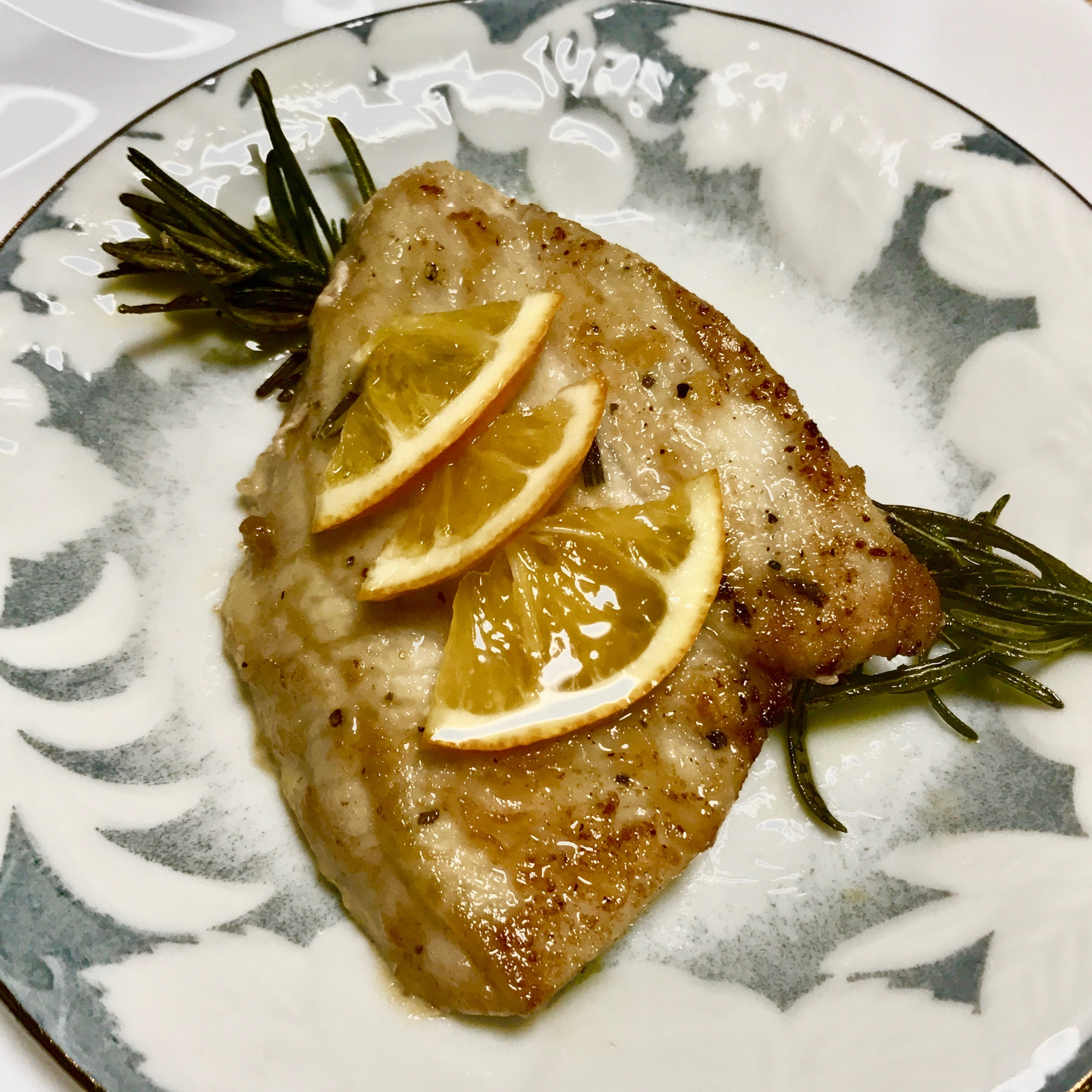 モウカザメのムニエル 甘味をトッピング レシピ 作り方 By 天使のキッチンガーデン 楽天レシピ モウカザメのムニエル 甘味をトッピング レシピ 作り方 By 天使のキッチンガーデン 楽天レシピ