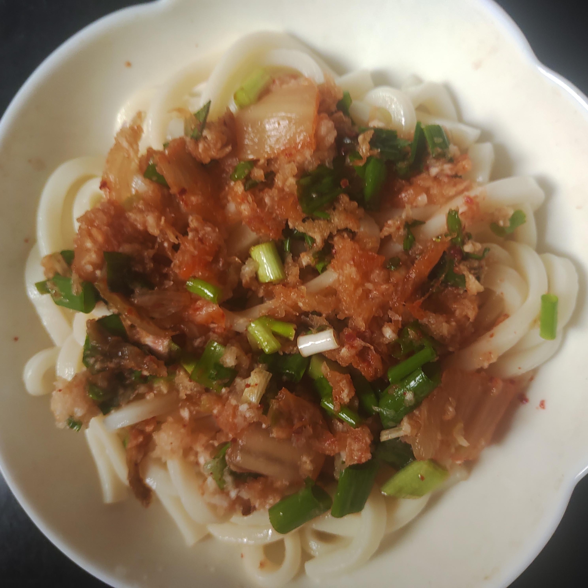 小ねぎ、キムチ、冷やしおろしうどん