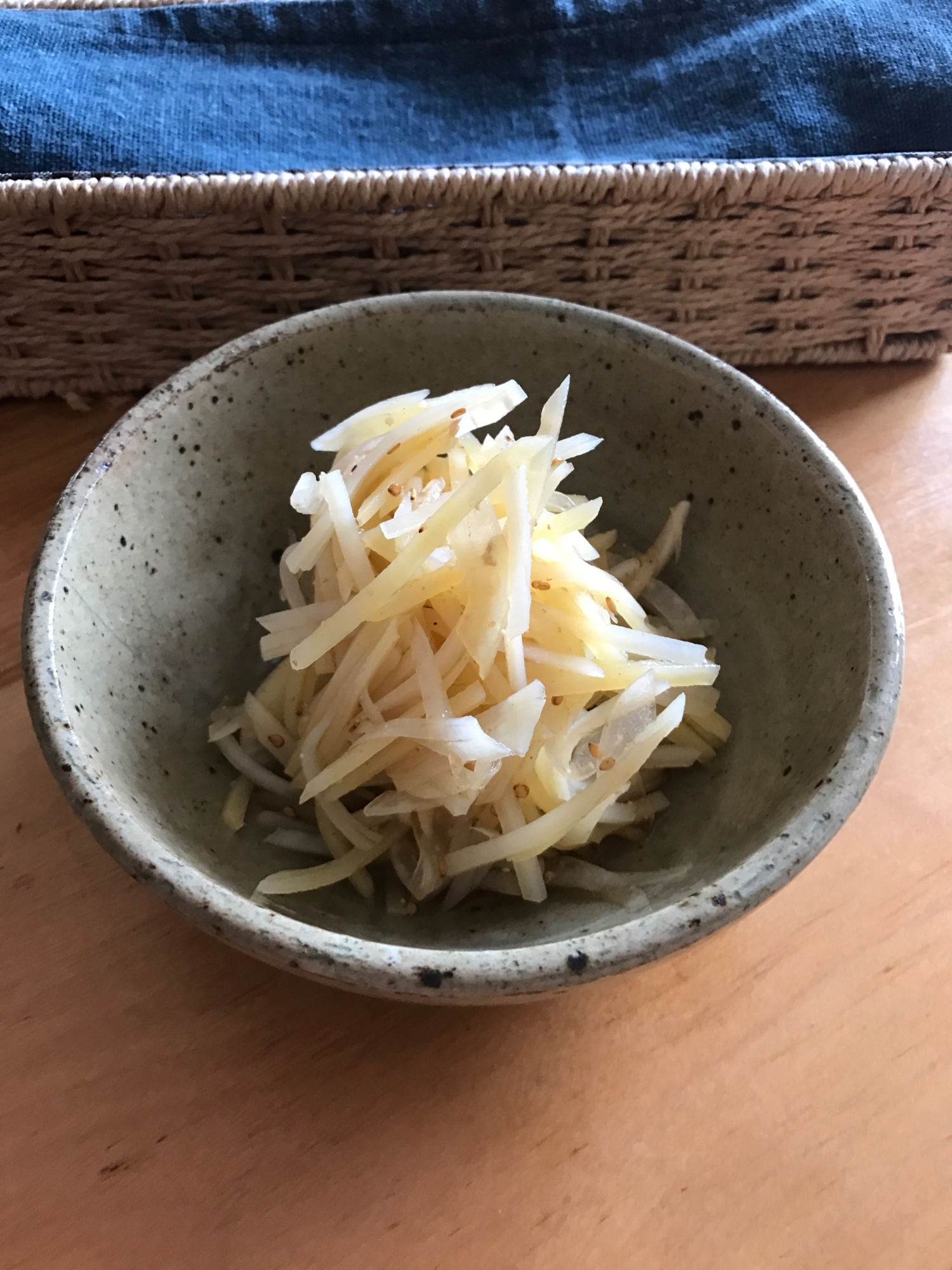 野菜のピリ辛ごまポン酢和え