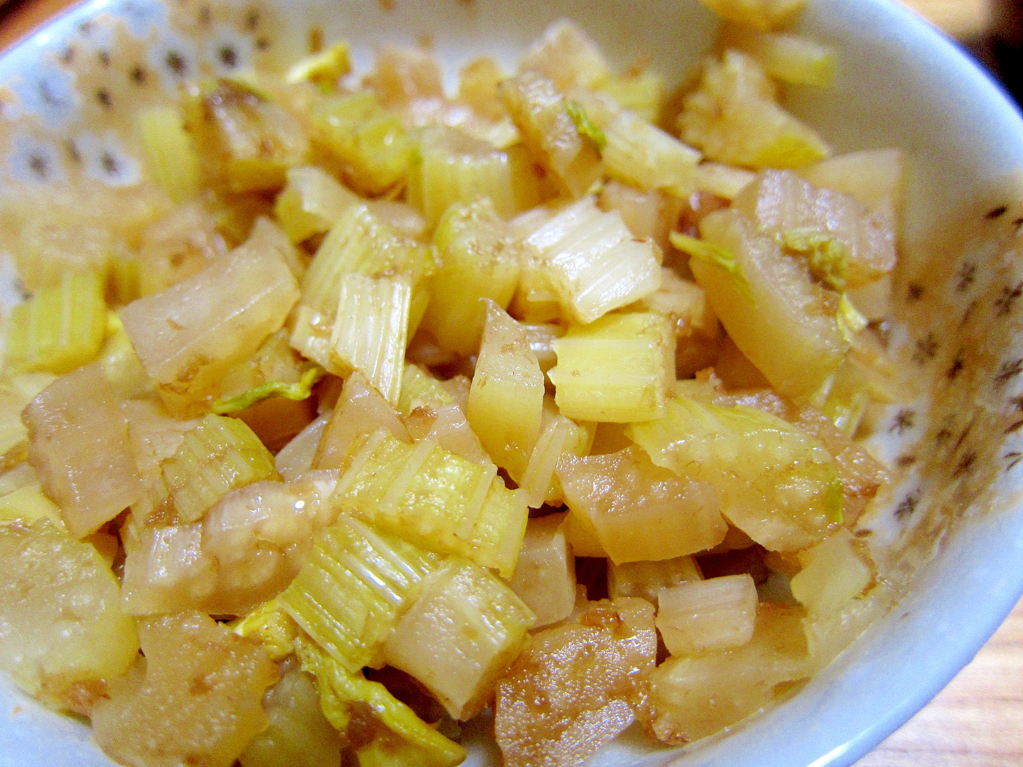 セロリの蜂蜜醤油穀物酢佃煮
