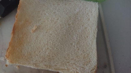 スクランブルエッグのサンドイッチ