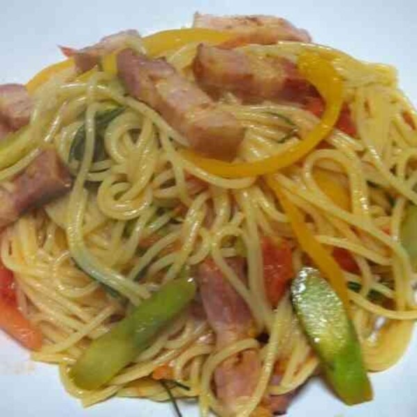 Xmasに カラフルなローズマリーとベーコンパスタ レシピ 作り方 By 酢桃 楽天レシピ Xmasに カラフルなローズマリーとベーコンパスタ レシピ 作り方 By 酢桃 楽天レシピ