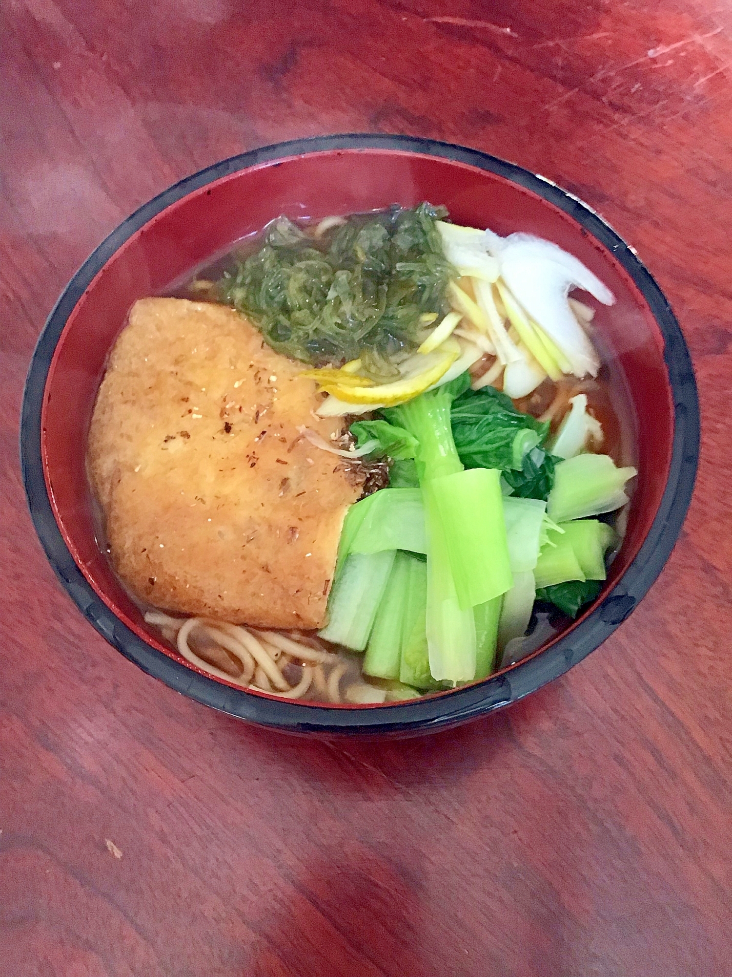 油揚げとメカブと雪菜の柔麺。