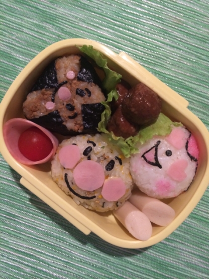 ドキンちゃん、アンパンマン、おむすびマンのキャラ弁