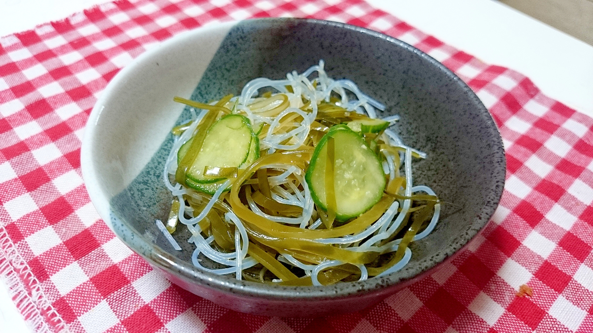 春雨とすき昆布の酢の物