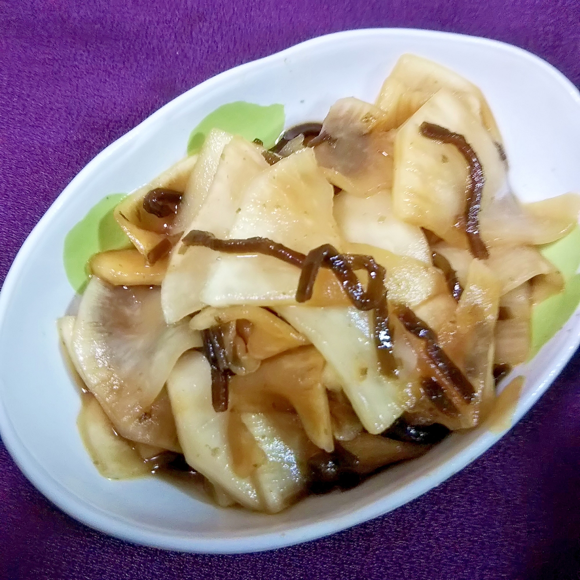 昆布しょうゆでかぶ（蕪）の即席漬け レシピ・作り方 by mama^^papa