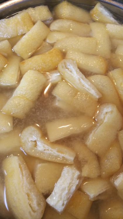 簡単！ 油揚げと玉ねぎの味噌汁